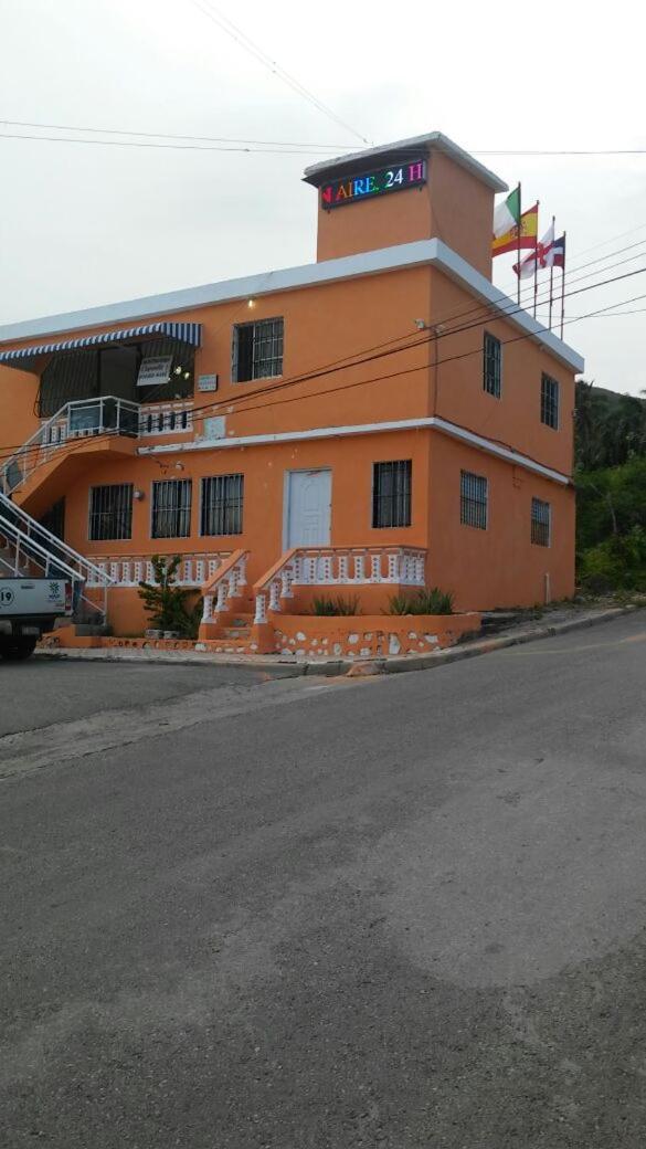 Dona Cornelia Hotel Los Patos ภายนอก รูปภาพ