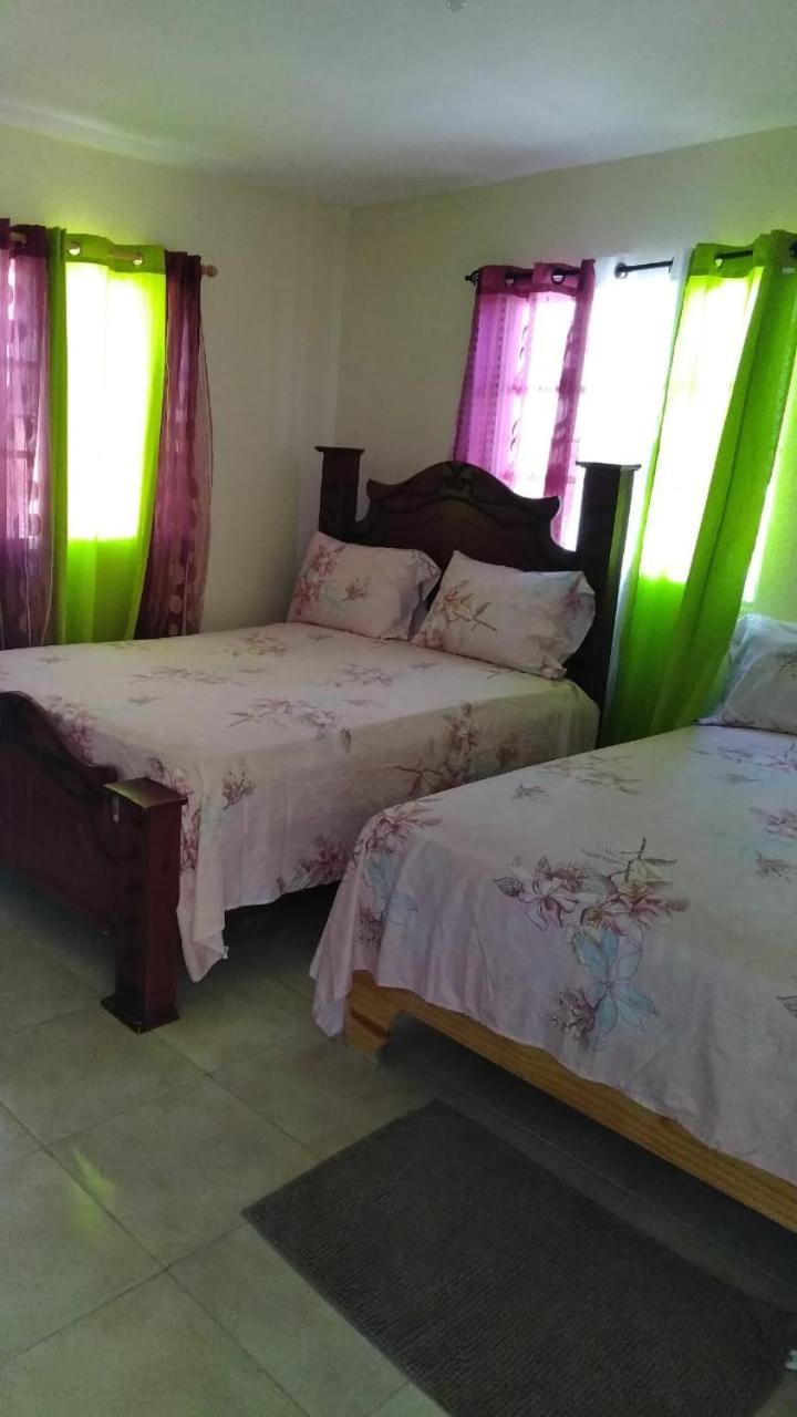 Dona Cornelia Hotel Los Patos ภายนอก รูปภาพ