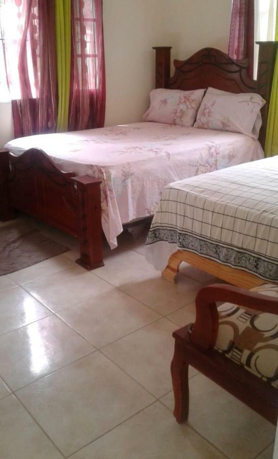 Dona Cornelia Hotel Los Patos ภายนอก รูปภาพ